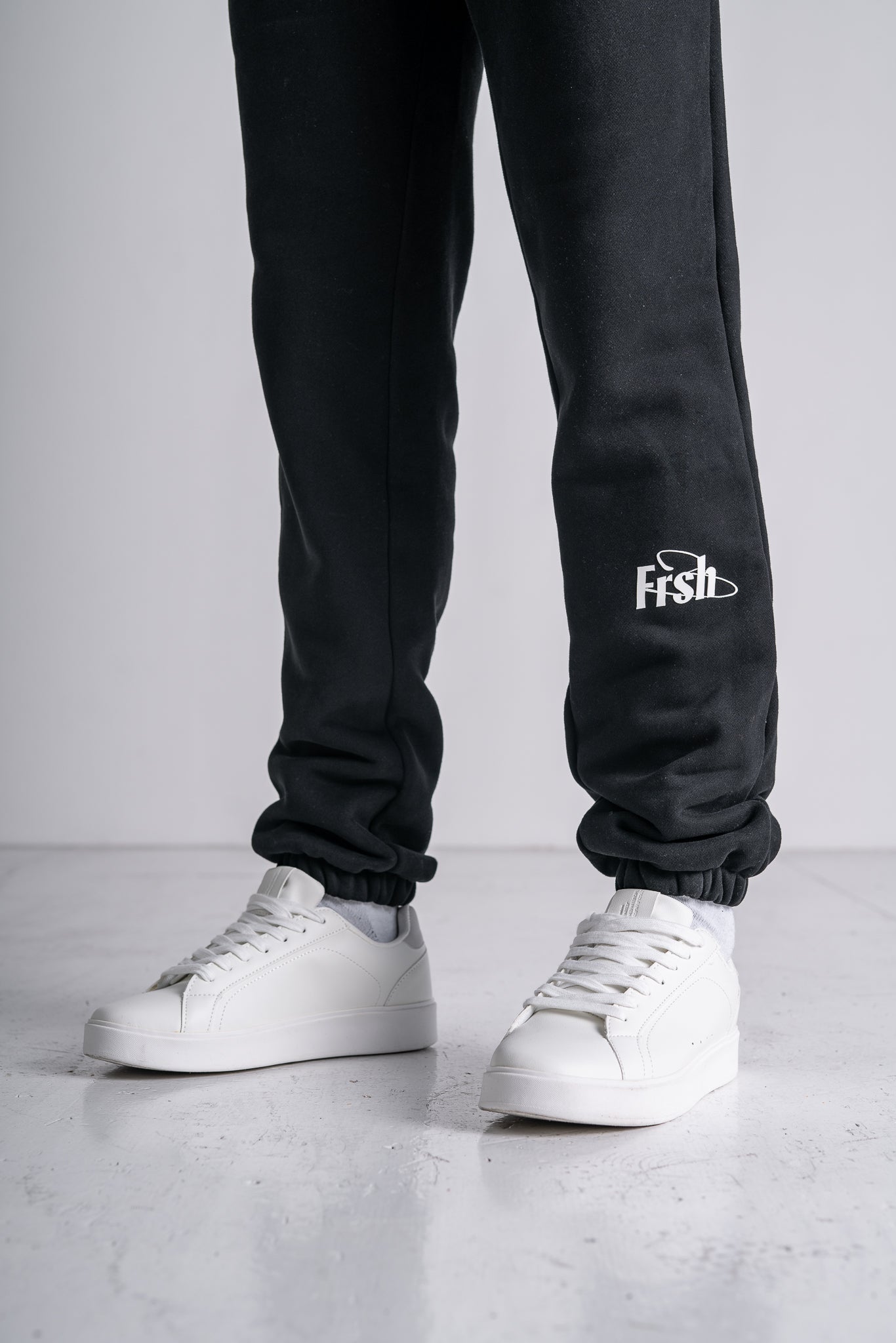 FRSH Trackpants Black